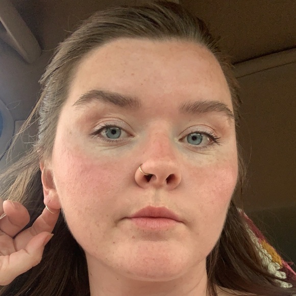 Meet your Posher, Megan - Picture 1 of 1